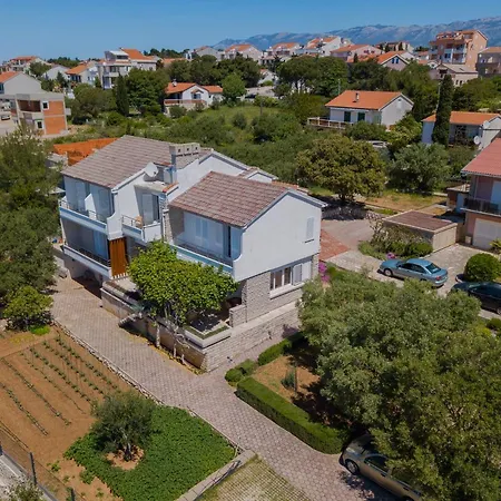 Tonica Apartments Novalja Exterior photo