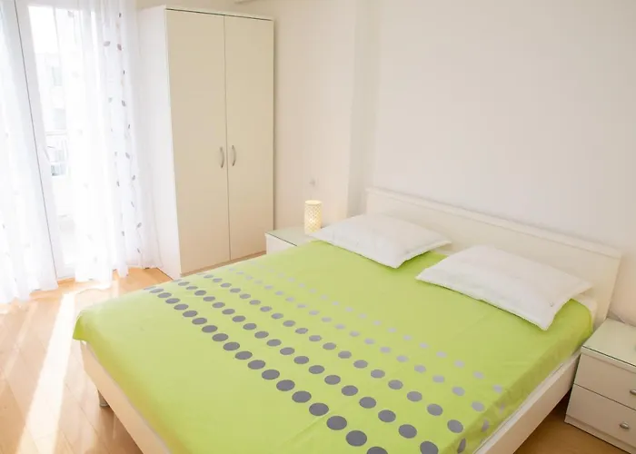 Tonica Apartments