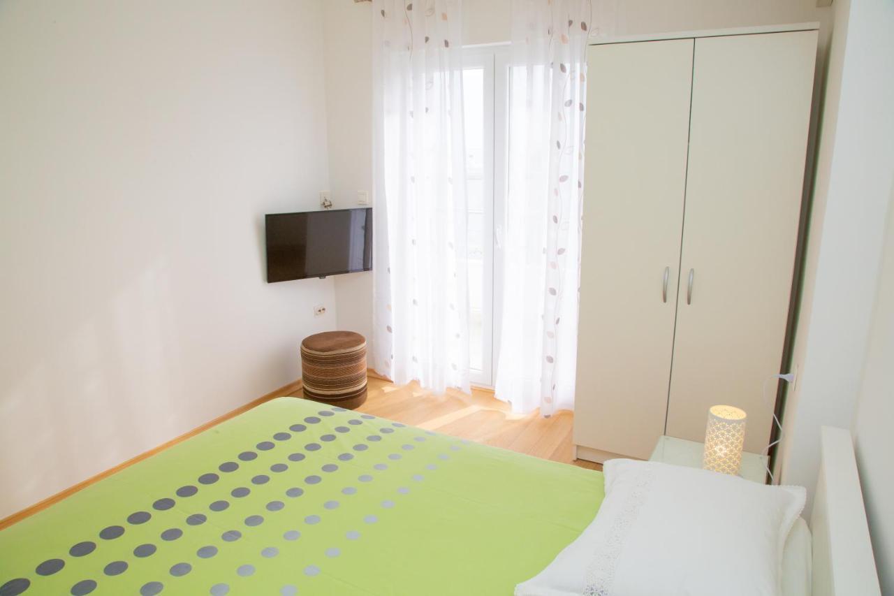 Tonica Apartament Novalja